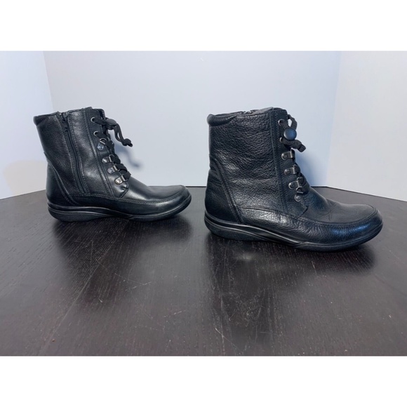 Clarks Collection Black Combat Style Leather Boots Size 8M - Picture 3 of 16